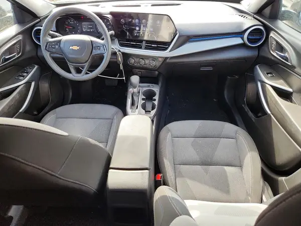 KL77LFEP9SC051087 2025 CHEVROLET TRAX - Image 8