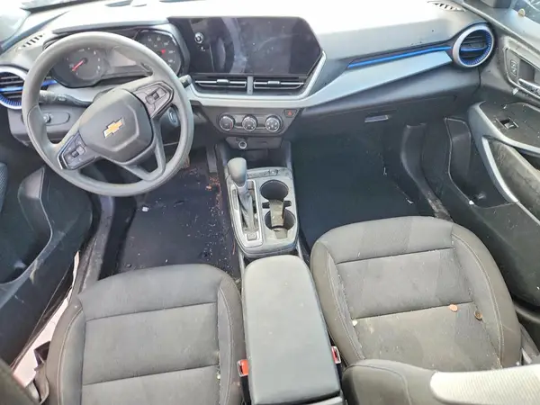 KL77LFEP9SC060078 2025 CHEVROLET TRAX - Image 8