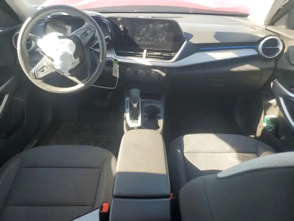KL77LFEP9SC116231 2025 CHEVROLET TRAX - Image 8