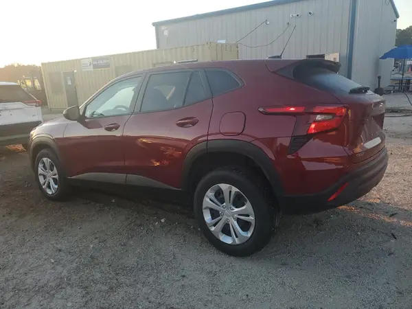 KL77LFEP9SC138312 2022 CHEVROLET TRAX - Image 2