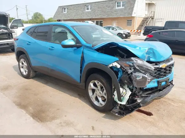 KL77LFEP9SC160469 2025 CHEVROLET TRAX - Image 1