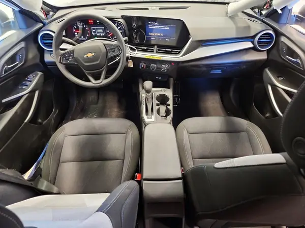 KL77LFEP9SC183900 2025 CHEVROLET TRAX - Image 8