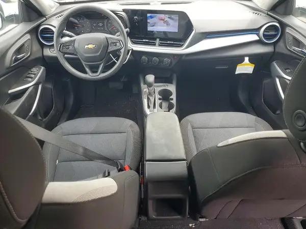 KL77LFEP9SC195934 2025 CHEVROLET TRAX - Image 8