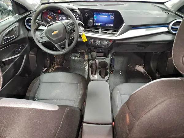 KL77LFEP9SC196422 2025 CHEVROLET TRAX - Image 8