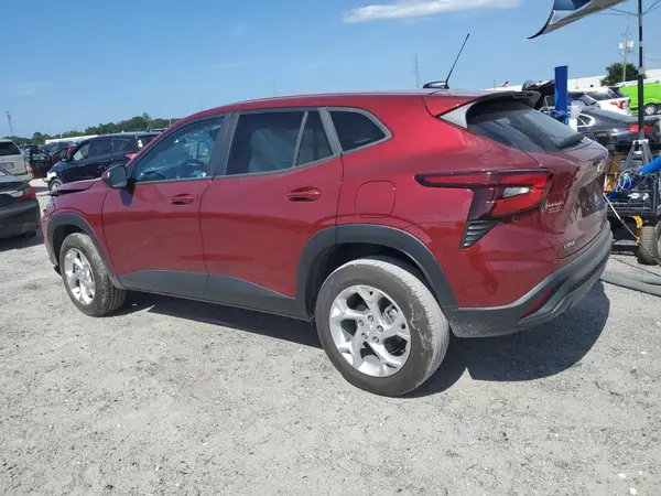 KL77LFEP9SC227717 2025 CHEVROLET TRAX - Image 2