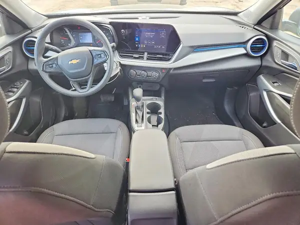 KL77LFEP9SC272852 2025 CHEVROLET TRAX - Image 8