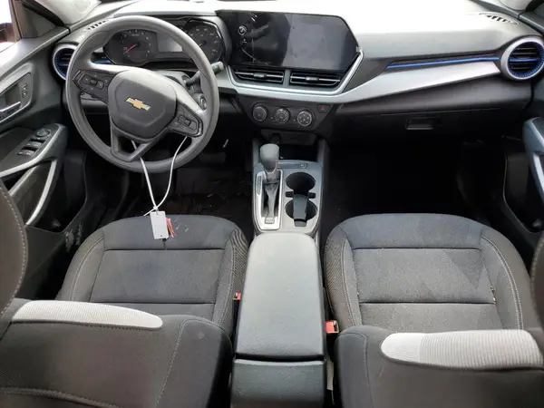 KL77LFEP9SC284337 2025 CHEVROLET TRAX - Image 8