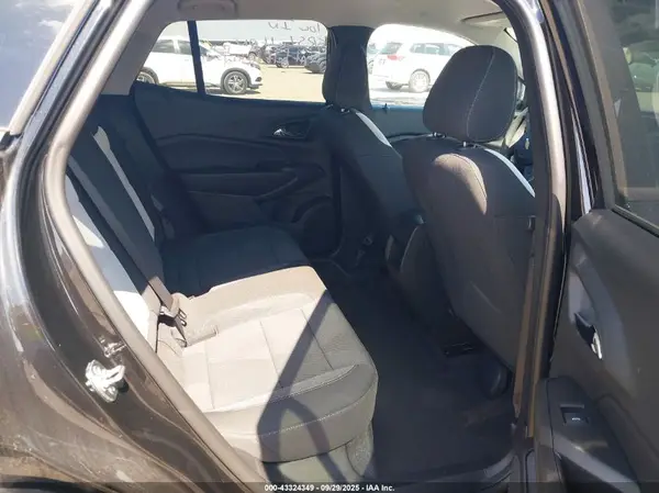 KL77LFEP9SC287822 2025 CHEVROLET TRAX - Image 8