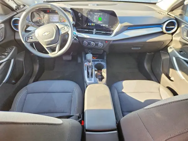 KL77LFEP9SC296343 2025 CHEVROLET TRAX - Image 8