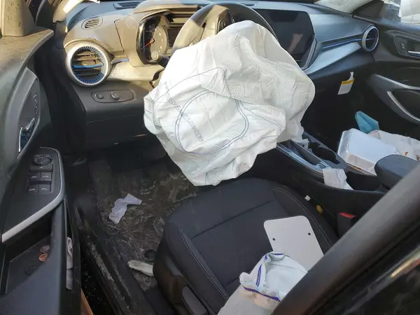 KL77LFEP9TC053021 2026 CHEVROLET TRAX - Image 8