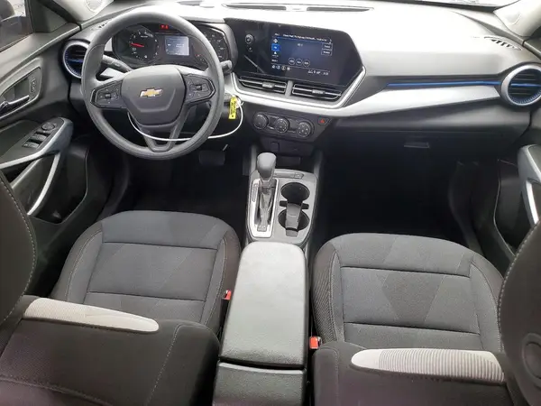 KL77LFEP9TC095768 2026 CHEVROLET TRAX - Image 8