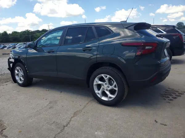 KL77LFEP9TC164815 2026 CHEVROLET TRAX - Image 2
