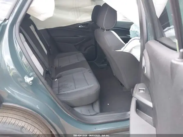 KL77LFEPISC126798 2025 CHEVROLET TRAX - Image 8