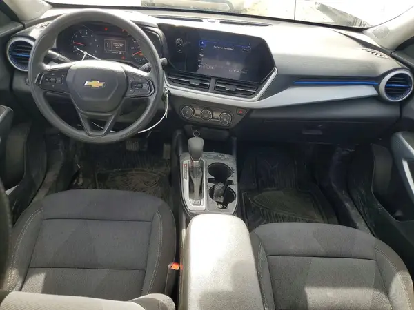 KL77LFEPXSC021192 2025 CHEVROLET TRAX - Image 8
