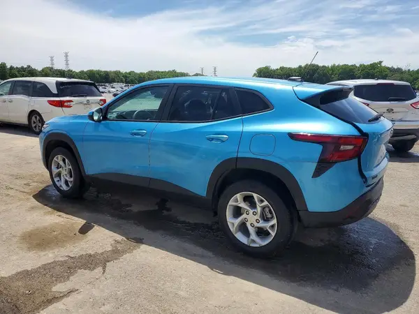 KL77LFEPXSC030636 2025 CHEVROLET TRAX - Image 2