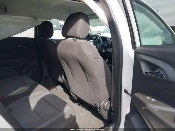 KL77LFEPXSC055729 2025 CHEVROLET TRAX - Image 8