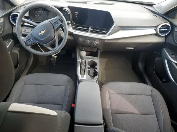 KL77LFEPXSC061935 2025 CHEVROLET TRAX - Image 8
