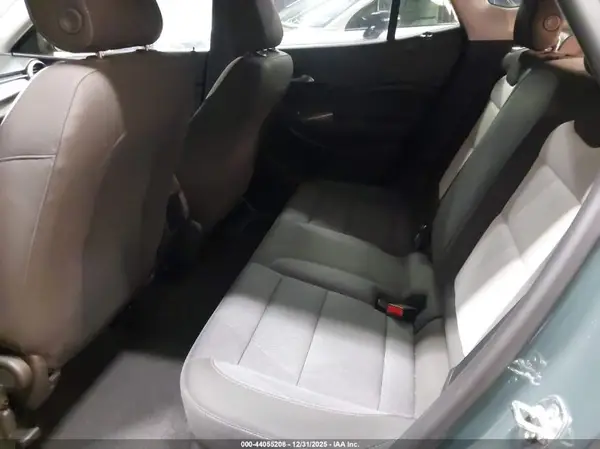 KL77LFEPXSC070988 2025 CHEVROLET TRAX - Image 8