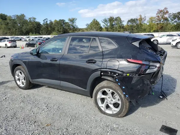KL77LFEPXSC139226 2025 CHEVROLET TRAX - Image 2