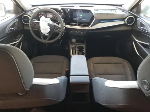 KL77LFEPXSC179287 2025 CHEVROLET TRAX - Image 8