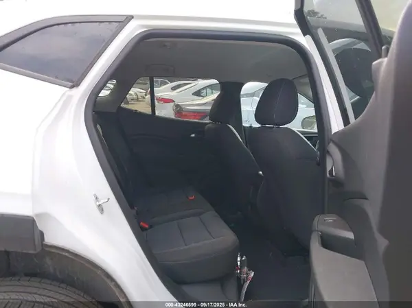 KL77LFEPXSC182366 2025 CHEVROLET TRAX - Image 5
