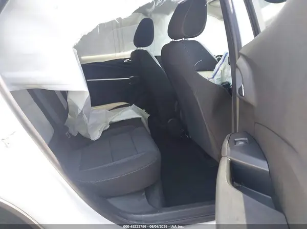 KL77LFEPXSC187163 2025 CHEVROLET TRAX - Image 8