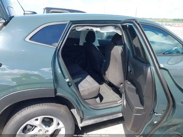 KL77LFEPXSC205354 2025 CHEVROLET TRAX - Image 8