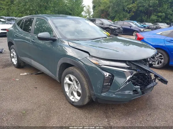 KL77LFEPXSC276683 2025 CHEVROLET TRAX - Image 1