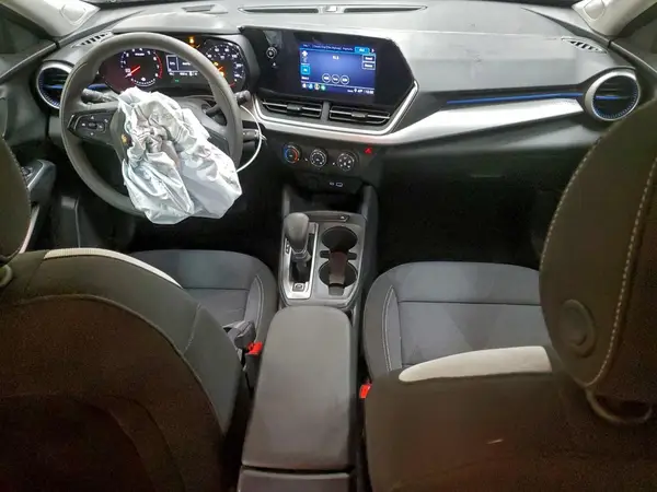 KL77LFEPXSC291815 2025 CHEVROLET TRAX - Image 8
