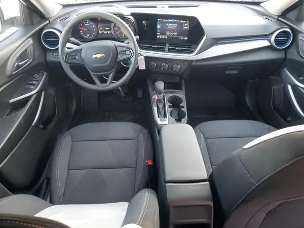 KL77LFEPXSC333268 2025 CHEVROLET TRAX - Image 8