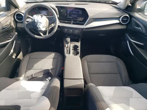 KL77LFEPXTC029701 2026 CHEVROLET TRAX - Image 8