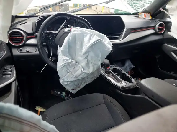 KL77LGE20RC071152 2024 CHEVROLET TRAX - Image 8