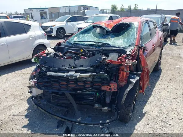 KL77LGE20RC102464 2024 CHEVROLET TRAX - Image 2