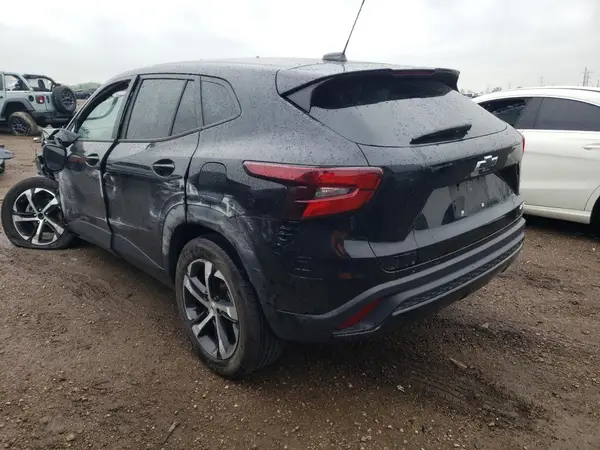 KL77LGE20RC121659 2024 CHEVROLET TRAX - Image 2