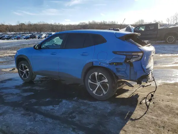 KL77LGE20RC160574 2024 CHEVROLET TRAX - Image 2