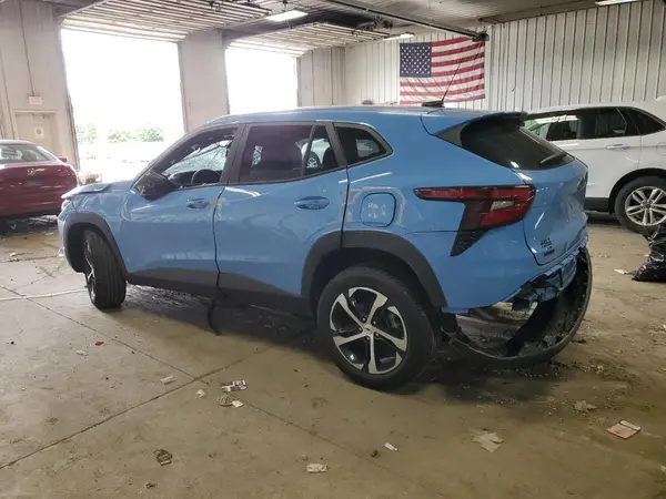 KL77LGE20RC226735 2024 CHEVROLET TRAX - Image 2