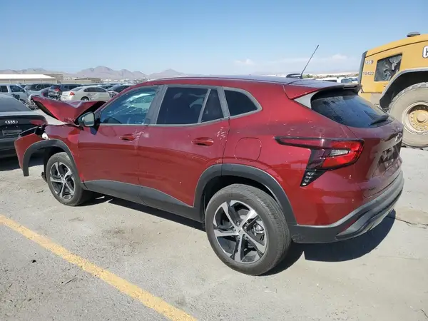KL77LGE21RC008755 2024 CHEVROLET TRAX - Image 2