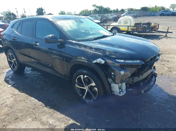 KL77LGE21RC036295 2024 CHEVROLET TRAX - Image 1