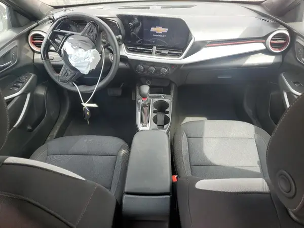KL77LGE21RC073041 2024 CHEVROLET TRAX - Image 8