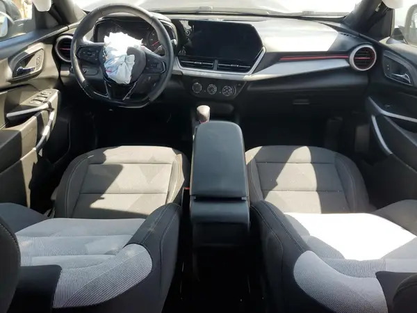 KL77LGE21RC095220 2024 CHEVROLET TRAX - Image 8