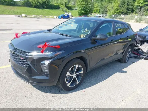 KL77LGE21RC182292 2024 CHEVROLET TRAX - Image 2