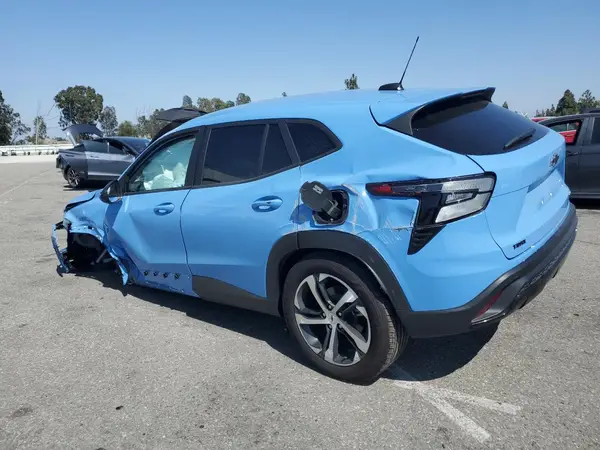 KL77LGE21RC191221 2024 CHEVROLET TRAX - Image 2