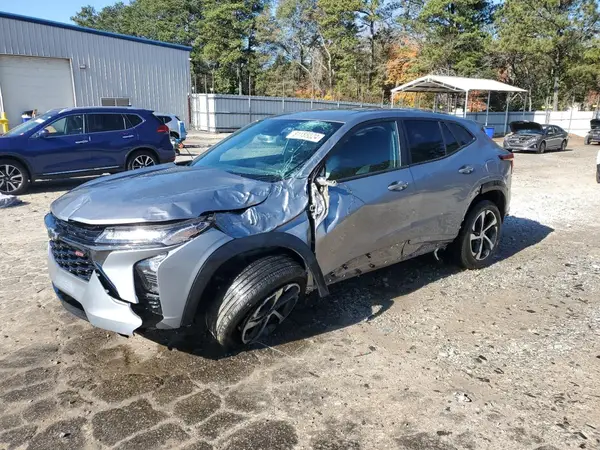 KL77LGE22RC099745 2024 CHEVROLET TRAX - Image 1