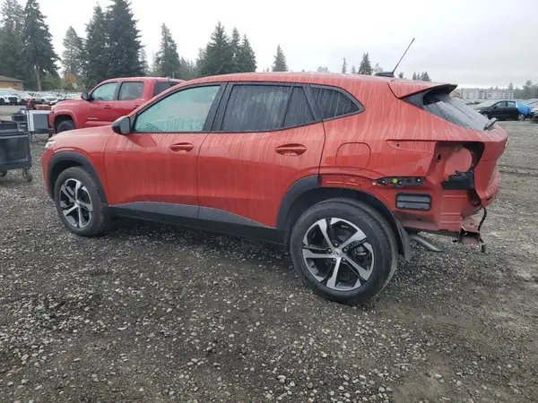 KL77LGE22RC168675 2024 CHEVROLET TRAX - Image 2
