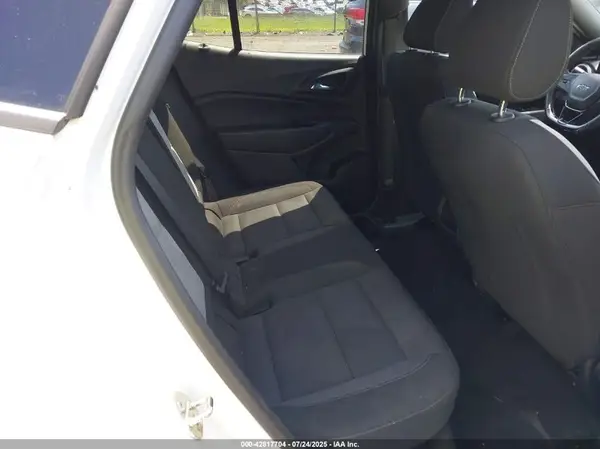 KL77LGE23RC080461 2024 CHEVROLET TRAX - Image 8