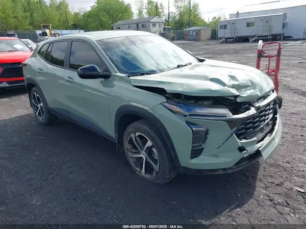 KL77LGE23RC099236 2024 CHEVROLET TRAX - Image 1