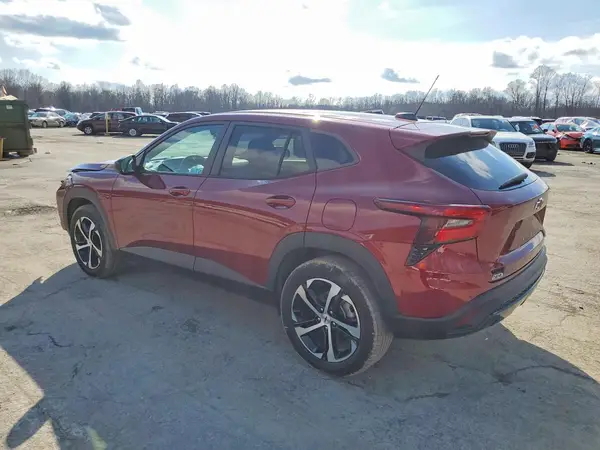 KL77LGE23RC130159 2024 CHEVROLET TRAX - Image 2