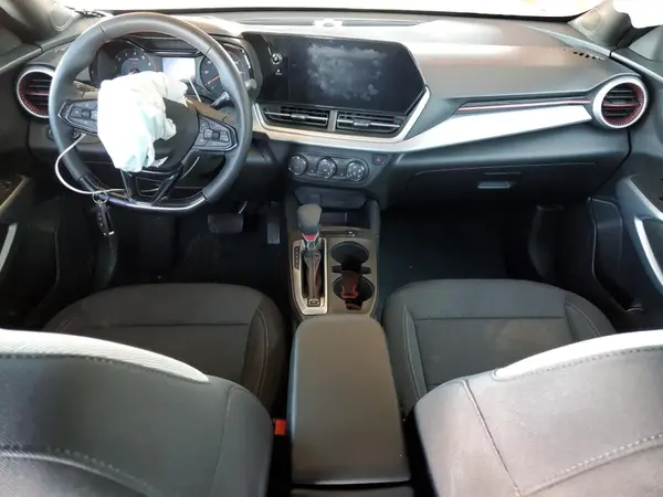 KL77LGE23RC136639 2024 CHEVROLET TRAX - Image 8