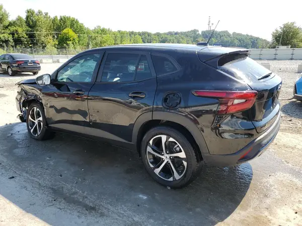 KL77LGE23RC143753 2024 CHEVROLET TRAX - Image 2