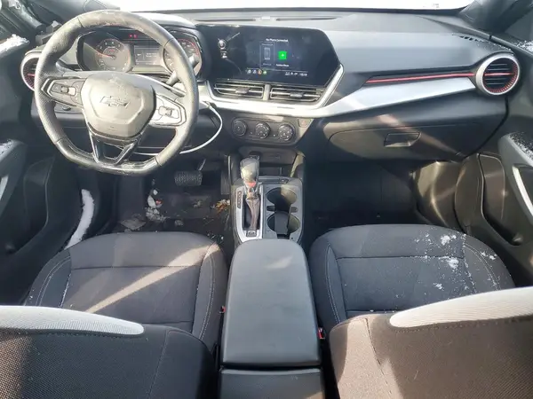 KL77LGE23SC330917 2025 CHEVROLET TRAX - Image 8